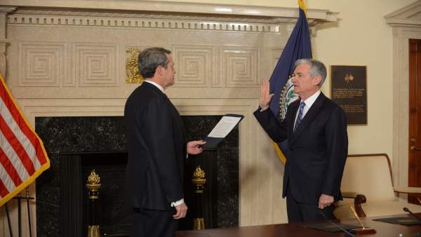 Jerome Powell jura el cargo como nuevo presidente de la Fed Jerome Powell jura el cargo como nuevo presidente de la Fed