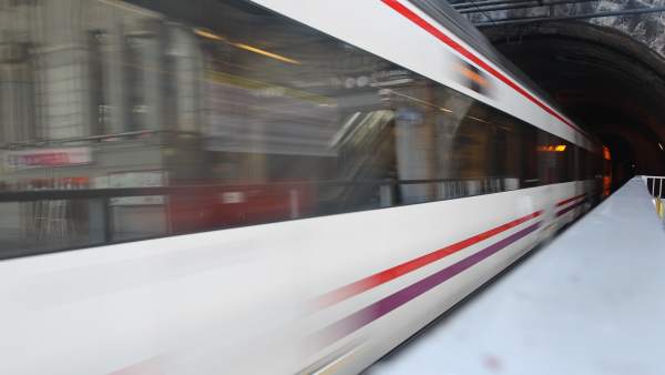 Tren, trenes de Cercanías de Renfe en Madrid Tren, trenes de Cercanías de Renfe en Madrid