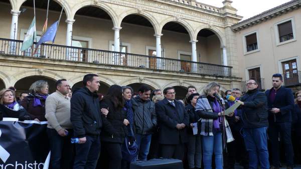 Fotos Concentración Guadix Y Declaración Institucional Fotos Concentración Guadix Y Declaración Institucional