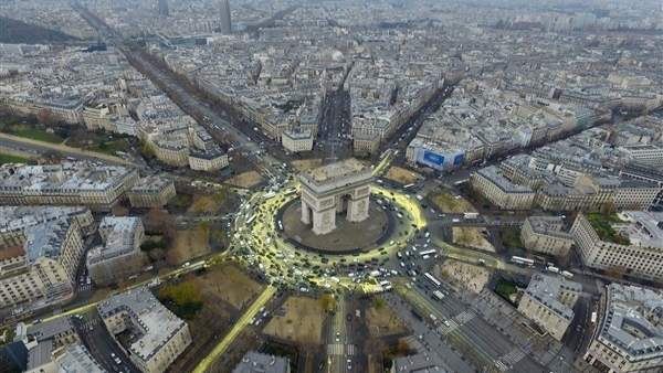 Plaza de la Estrella con el Arco de Triunfo en París Plaza de la Estrella con el Arco de Triunfo en París