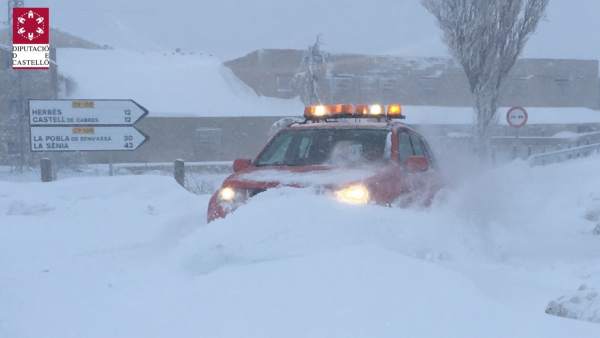 La cota de neu baixarà aquest dimarts fins als 400 metres a la Comunitat Valenciana La cota de neu baixarà aquest dimarts fins als 400 metres a la Comunitat Valenciana