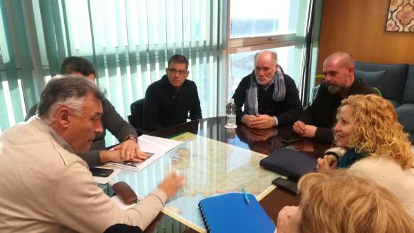 Nota Y Foto Reunión Con Aavv Sobre Matadero Y Cerro Del Moro Nota Y Foto Reunión Con Aavv Sobre Matadero Y Cerro Del Moro