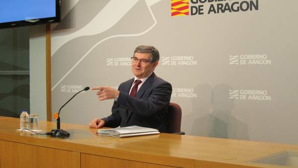 El consejero de Presidencia, Vicente Guillén, en rueda de prensa este martes El consejero de Presidencia, Vicente Guillén, en rueda de prensa este martes