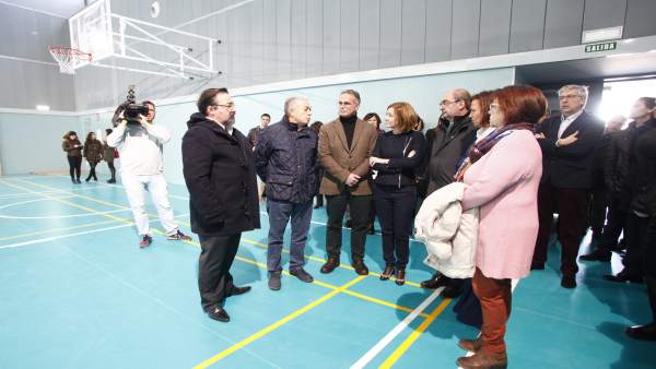 Lambán visitó en enero de 2017 el pabellón del nuevo IES de La Puebla Lambán visitó en enero de 2017 el pabellón del nuevo IES de La Puebla