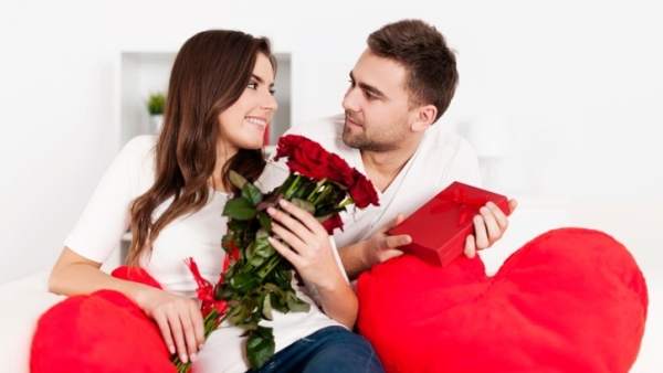 Romántico, San Valentín, Rosas, regalos, amor, romanticismo Romántico, San Valentín, Rosas, regalos, amor, romanticismo