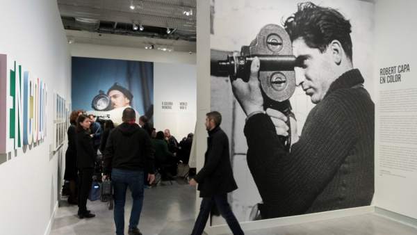 Robert Capa Robert Capa