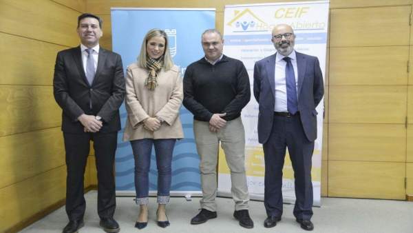 Torremolinos pone en marcha un programa para acabar con la violencia Torremolinos pone en marcha un programa para acabar con la violencia