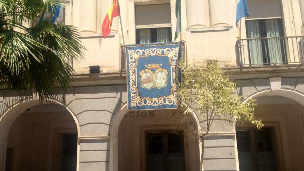 Fachada de la Diputación de Huelva. Fachada de la Diputación de Huelva.