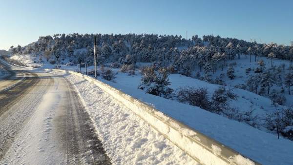 Pluges febles en la mitat sud, cota de neu en 400 metres i mínimes de -4ºC aquest dimecres a la Comunitat Valenciana Pluges febles en la mitat sud, cota de neu en 400 metres i mínimes de -4ºC aquest dimecres a la Comunitat Valenciana
