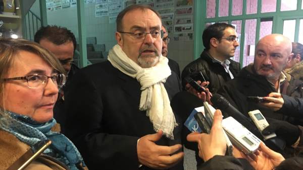 Burgos.- Fernando Rey atiende a los medios Burgos.- Fernando Rey atiende a los medios