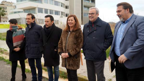 Armengol junto a autoridades ibicencas Armengol junto a autoridades ibicencas