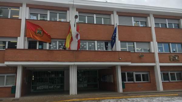 El Colegio Antonio Machado de Burgos. El Colegio Antonio Machado de Burgos.