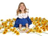 Drew Barrymore diseña para Crocs, los controvertidos zuecos de plástico