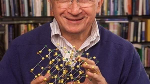 El Premio Nobel de Química Roald Hoffmann El Premio Nobel de Química Roald Hoffmann