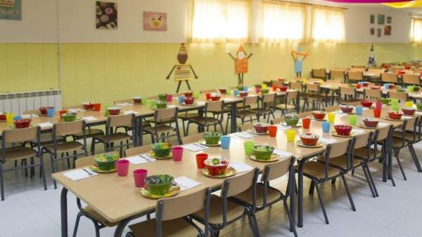PP de Torremolinos comedor escolar preparado niños comer ayudas PP de Torremolinos comedor escolar preparado niños comer ayudas