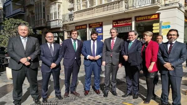Imagen de la visita del ministro a Cartagena Imagen de la visita del ministro a Cartagena