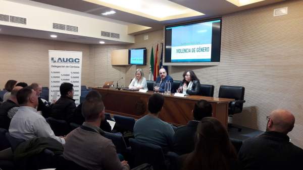 Curso sobre violencia de género de AUGC en el Colegio de Abogados Curso sobre violencia de género de AUGC en el Colegio de Abogados