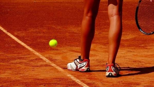 Tenis Tenis