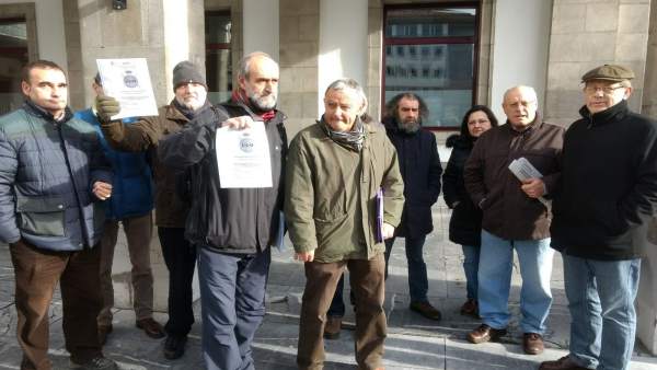Integrantes de la acusación popular en el caso de UGT. Integrantes de la acusación popular en el caso de UGT.
