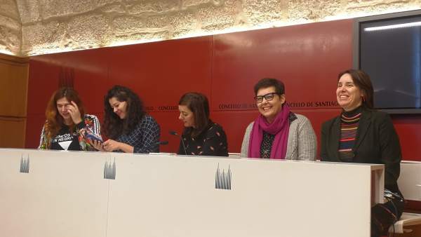 Concejalas de Compostela Aberta presentan una moción de apoyo a la huelga del 8 Concejalas de Compostela Aberta presentan una moción de apoyo a la huelga del 8