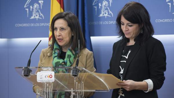 Margarita Robles y Adriana Lastra, portavoz en el Congreso y vicesecretaria general del PSOE, respectivamente. Margarita Robles y Adriana Lastra, portavoz en el Congreso y vicesecretaria general del PSOE, respectivamente.