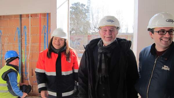 Santisteve, Cubero y la arquitecta han visitado las obras del parque de bomberos Santisteve, Cubero y la arquitecta han visitado las obras del parque de bomberos