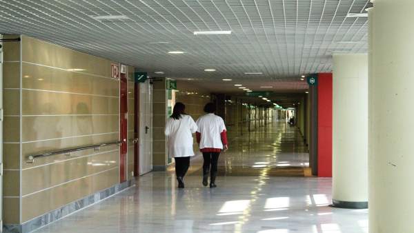 Médicos, hospital, pasillo, recurso, sanitarios, son espases Médicos, hospital, pasillo, recurso, sanitarios, son espases