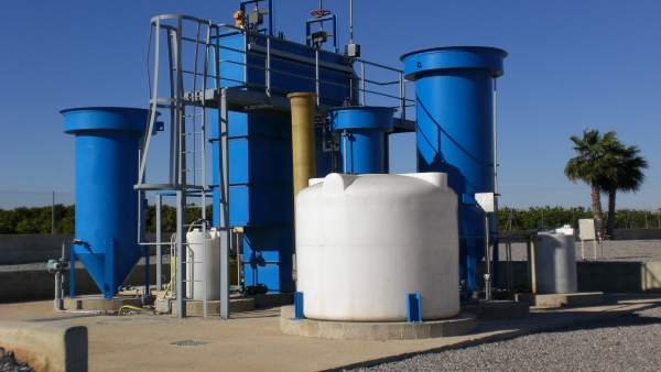 Planta piloto del proyecto BACTIWATER de Global Omnium Planta piloto del proyecto BACTIWATER de Global Omnium