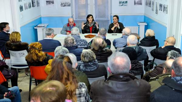 Reunión con colectivos vecinales Reunión con colectivos vecinales