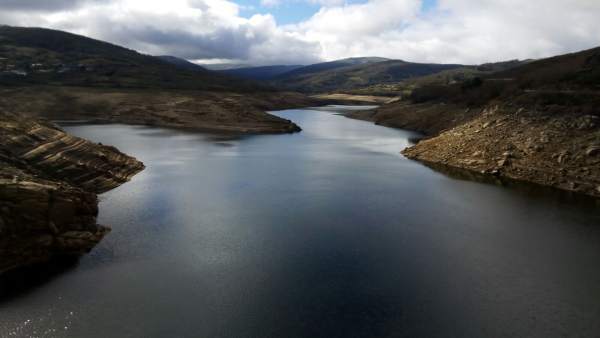 Embalse de Chandrexa de Queixa (Ourense) Embalse de Chandrexa de Queixa (Ourense)