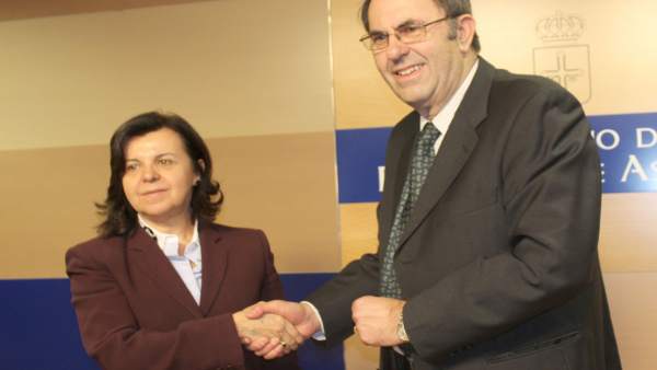 María Jesús Álvarez, a la izquierda María Jesús Álvarez, a la izquierda