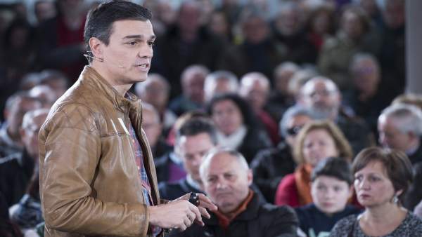 Pedro Sánchez interviene en un acto en Valladolid Pedro Sánchez interviene en un acto en Valladolid