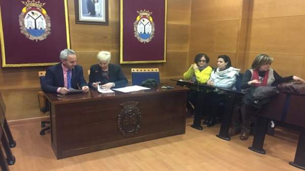 Diputación adapta a la normativa de accesibilidad edificios de Doña Mencía Diputación adapta a la normativa de accesibilidad edificios de Doña Mencía