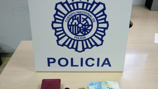Material intervenido por la Policía Nacional Material intervenido por la Policía Nacional