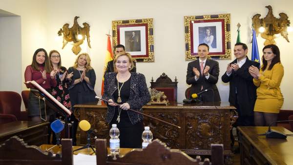 María José Ayuso Escobar (PSOE) es elegida alcaldesa de Aguilar de la Frontera María José Ayuso Escobar (PSOE) es elegida alcaldesa de Aguilar de la Frontera