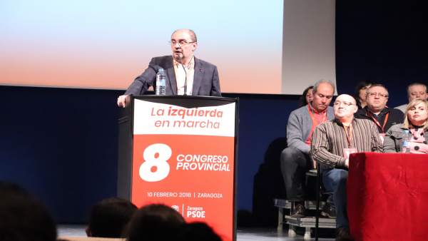 El secretario general de los socialsitas aragoneses, Javier Lambán. El secretario general de los socialsitas aragoneses, Javier Lambán.