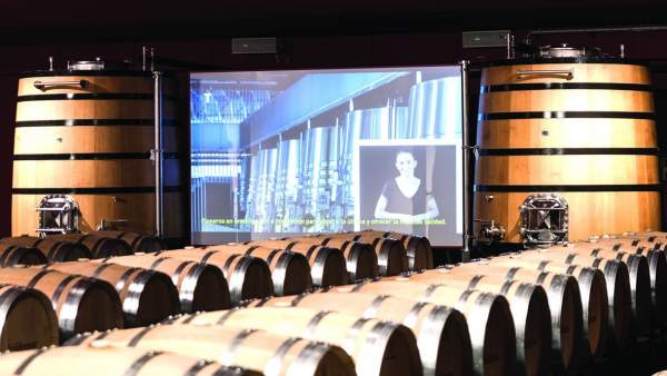 Bodegas Valdemar crea la primera experiencia enoturística inclusiva Bodegas Valdemar crea la primera experiencia enoturística inclusiva
