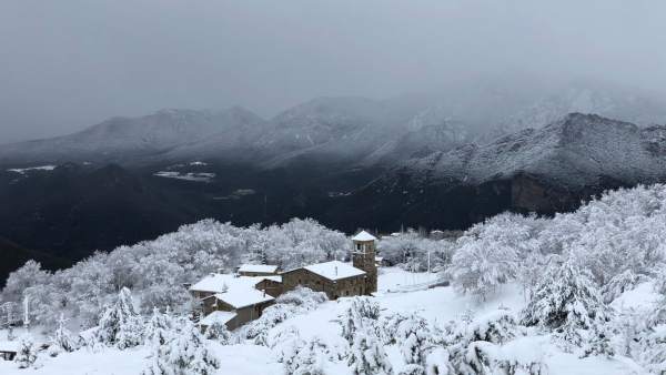 Paisaje nevado en Fígols (Barcelona) Paisaje nevado en Fígols (Barcelona)