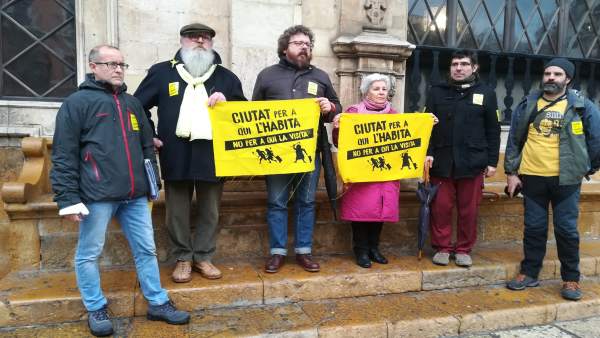 Ciutat Per A Qui L'habita Frente A Cort Ciutat Per A Qui L'habita Frente A Cort