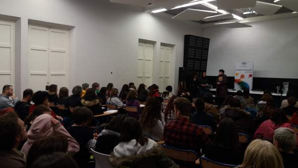 Un momento del taller sobre moda organizado por Andalucía Emprende Un momento del taller sobre moda organizado por Andalucía Emprende