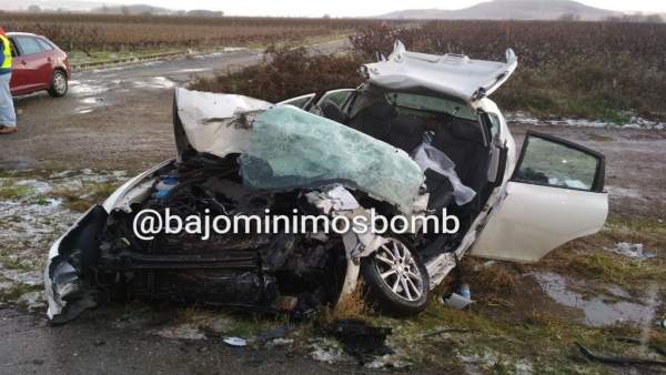 Vehículo de la fallecida en accidente de tráfico en Entrena Vehículo de la fallecida en accidente de tráfico en Entrena