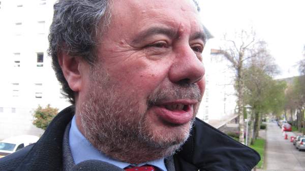 El abogado del maquinista imputado por el accidente de Angrois, Manuel Prieto El abogado del maquinista imputado por el accidente de Angrois, Manuel Prieto