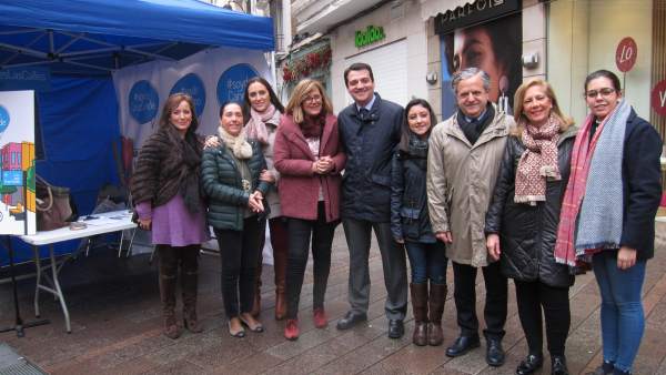 José María Bellido con representantes del PP José María Bellido con representantes del PP