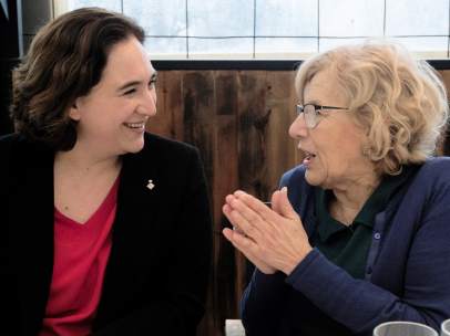 Colau y Carmena.