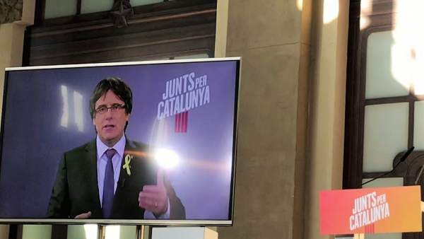 El candidato de JuntsxCat, Carles Puigdemont, en un acto de campaña. El candidato de JuntsxCat, Carles Puigdemont, en un acto de campaña.