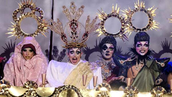 La última cena, por Drag Sethlas en el Carnaval de Las Palmas La última cena, por Drag Sethlas en el Carnaval de Las Palmas