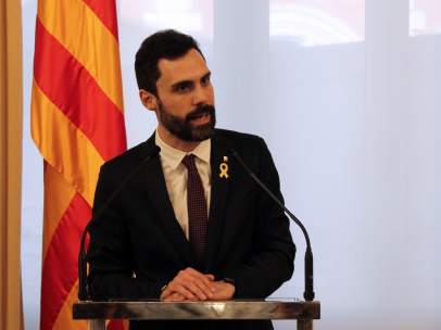 Roger Torrent aplaza el pleno de investidura.