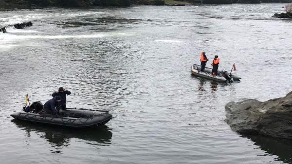 Búsqueda de pescador portugués desaparecido en el Río Miño Búsqueda de pescador portugués desaparecido en el Río Miño