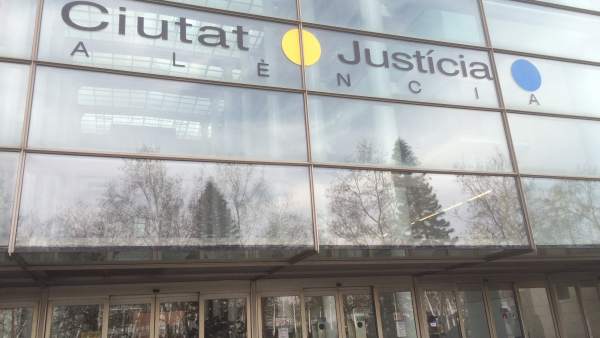 Fachada de la Ciudad de la Justicia Fachada de la Ciudad de la Justicia