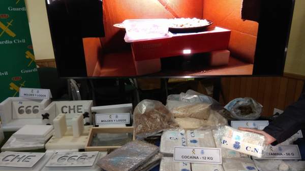Desmantellen un laboratori de cocaïna en un xalet de Riba-roja de Túria i intervenen 12 quilos Desmantellen un laboratori de cocaïna en un xalet de Riba-roja de Túria i intervenen 12 quilos